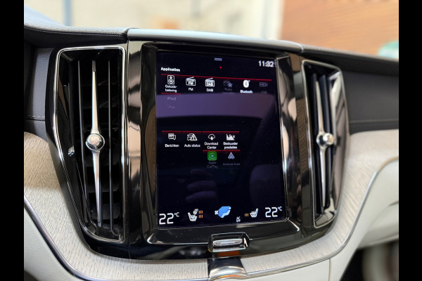 Volvo XC60 2.0 T6 Plug-in AWD Inscription | VOL! | Pano | Luchtvering | Trekhaak | Xenium Pakket | Int.Safe PRO Pakket | HUD | NAP
