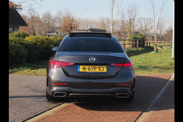 Mercedes-Benz C-Klasse 180 AMG Line | AMG-Pakket | Panoramadak | Camera | Sfeerverlichting | Burmester | NL-Auto |