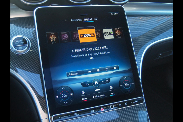 Mercedes-Benz C-Klasse 180 AMG Line | AMG-Pakket | Panoramadak | Camera | Sfeerverlichting | Burmester | NL-Auto |