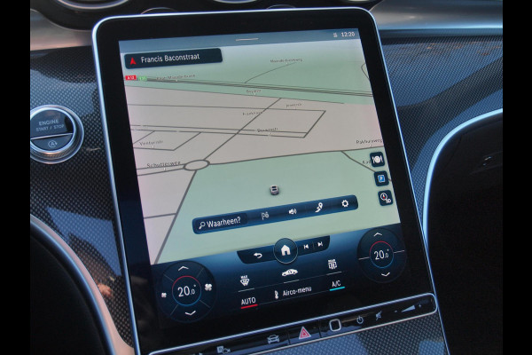 Mercedes-Benz C-Klasse 180 AMG Line | AMG-Pakket | Panoramadak | Camera | Sfeerverlichting | Burmester | NL-Auto |