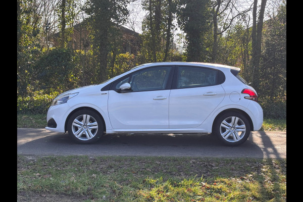 Peugeot 208 1.2 PureTech Signature | Cruise + Navi + " 151.000 " KM NAP |