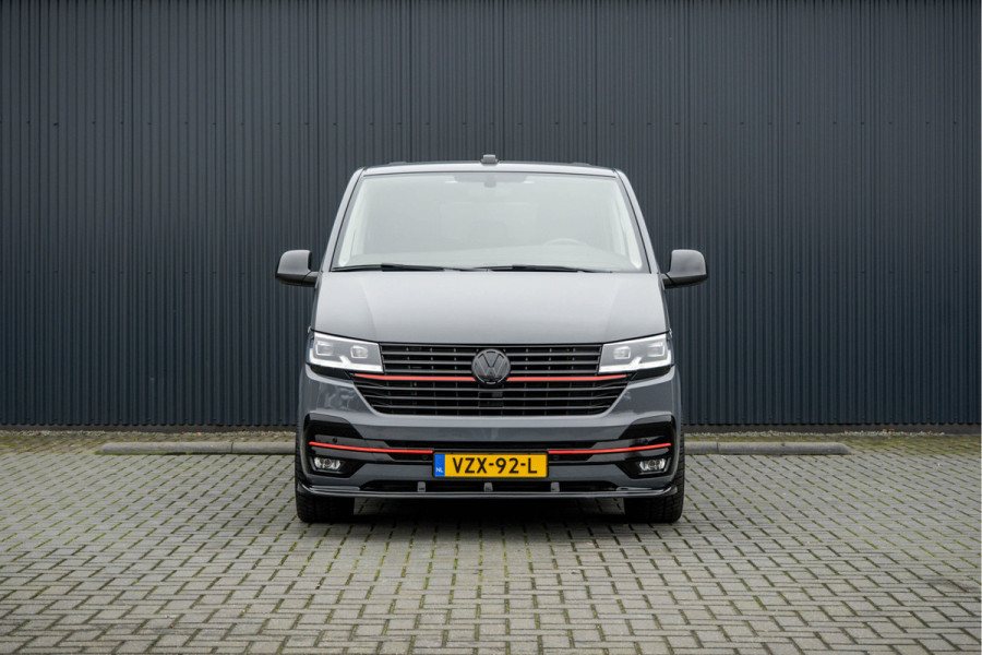 Volkswagen Transporter Caravelle | Automaat | Led | Camera | Carplay | Navi | Zijschuifdeur R+L | Adapt.Cruise | Trekhaak