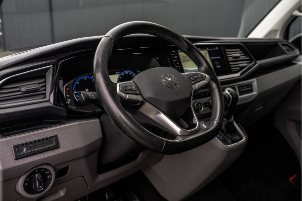 Volkswagen Transporter Caravelle | Automaat | Led | Camera | Carplay | Navi | Zijschuifdeur R+L | Adapt.Cruise | Trekhaak