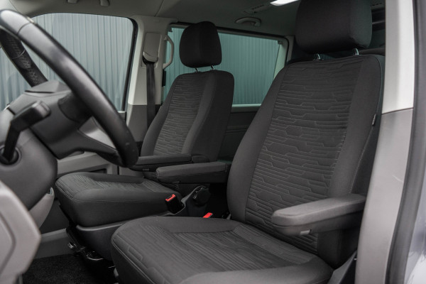 Volkswagen Transporter Caravelle | Automaat | Led | Camera | Carplay | Navi | Zijschuifdeur R+L | Adapt.Cruise | Trekhaak