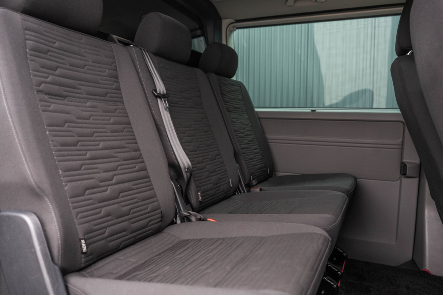 Volkswagen Transporter Caravelle | Automaat | Led | Camera | Carplay | Navi | Zijschuifdeur R+L | Adapt.Cruise | Trekhaak