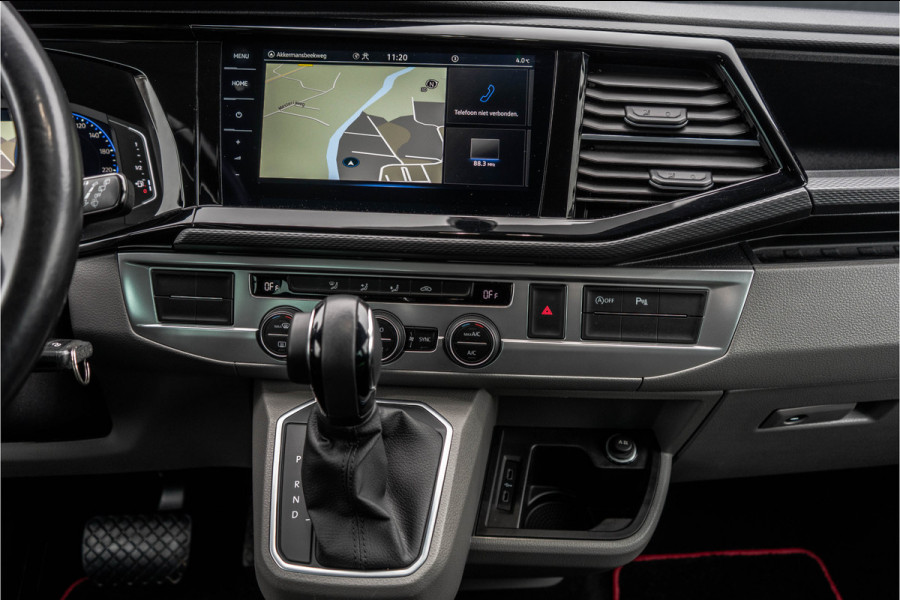 Volkswagen Transporter Caravelle | Automaat | Led | Camera | Carplay | Navi | Zijschuifdeur R+L | Adapt.Cruise | Trekhaak