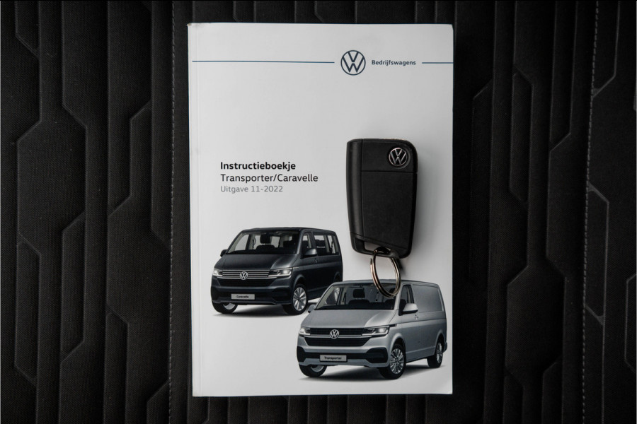 Volkswagen Transporter Caravelle | Automaat | Led | Camera | Carplay | Navi | Zijschuifdeur R+L | Adapt.Cruise | Trekhaak