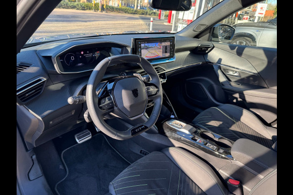 Peugeot 2008 1.2 Hybrid 136 GT Elektr bed. voorstoel / Alcantara / 360 camera / Navi / Stoelverwarming / Keyless