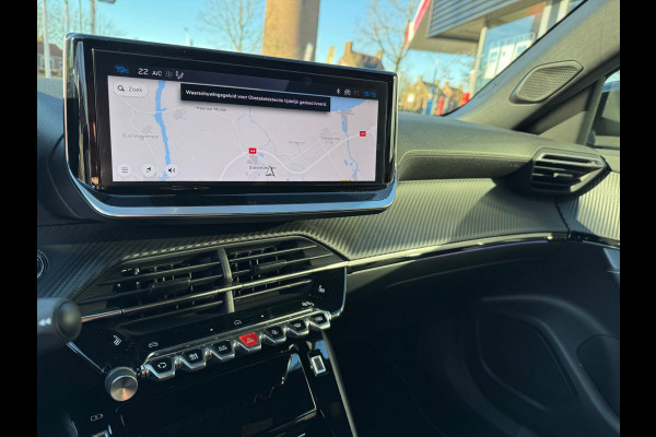 Peugeot 2008 1.2 Hybrid 136 GT Elektr bed. voorstoel / Alcantara / 360 camera / Navi / Stoelverwarming / Keyless