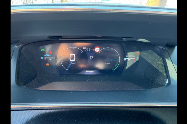 Peugeot 2008 1.2 Hybrid 136 GT Elektr bed. voorstoel / Alcantara / 360 camera / Navi / Stoelverwarming / Keyless