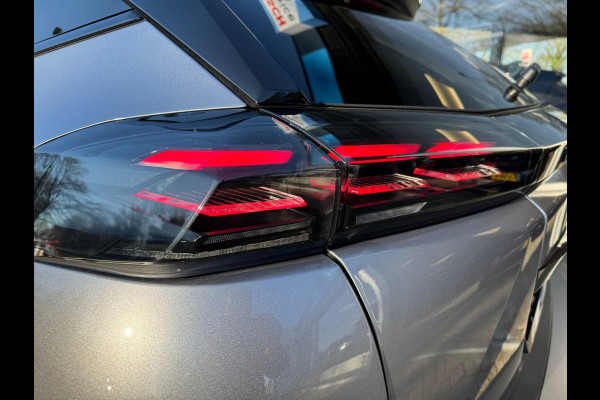 Peugeot 2008 1.2 Hybrid 136 GT Elektr bed. voorstoel / Alcantara / 360 camera / Navi / Stoelverwarming / Keyless