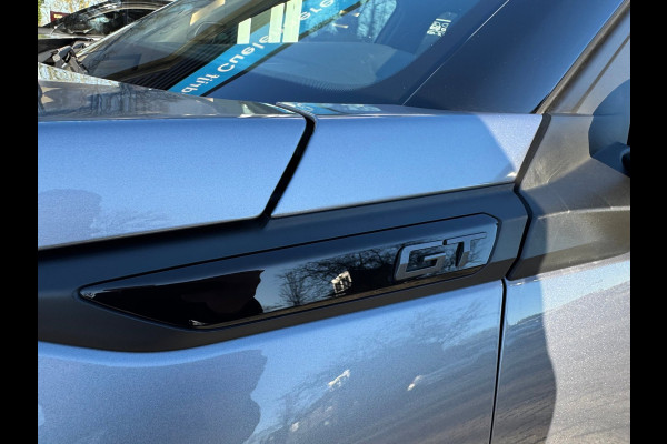 Peugeot 2008 1.2 Hybrid 136 GT Elektr bed. voorstoel / Alcantara / 360 camera / Navi / Stoelverwarming / Keyless