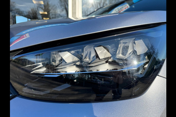 Peugeot 2008 1.2 Hybrid 136 GT Elektr bed. voorstoel / Alcantara / 360 camera / Navi / Stoelverwarming / Keyless