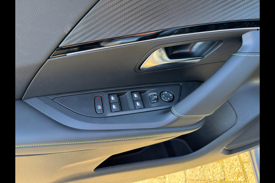 Peugeot 2008 1.2 Hybrid 136 GT Elektr bed. voorstoel / Alcantara / 360 camera / Navi / Stoelverwarming / Keyless
