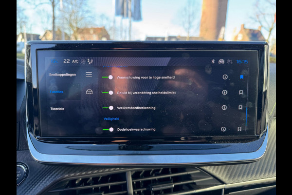 Peugeot 2008 1.2 Hybrid 136 GT Elektr bed. voorstoel / Alcantara / 360 camera / Navi / Stoelverwarming / Keyless