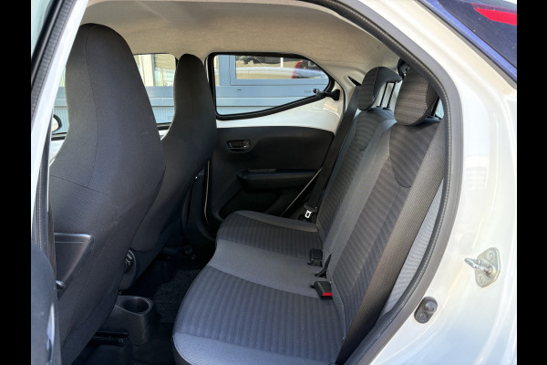 Toyota Aygo 1.0 VVT-i X-Play 5-drs. CAMERA/CARPLAY/LIMITER/AIRCO/MEDIA