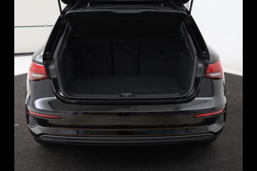 Audi A3 35 TFSI Pro Line | Leder | Stoelverwarming | Park Assist | Virtual Cockpit | Carplay | Audi Sound | Climate control | Full LED | DAB | Cruise control