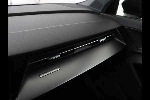 Audi A3 35 TFSI Pro Line | Leder | Stoelverwarming | Park Assist | Virtual Cockpit | Carplay | Audi Sound | Climate control | Full LED | DAB | Cruise control