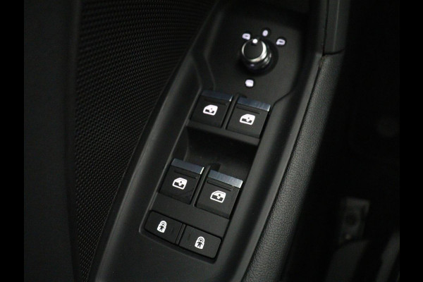 Audi A3 35 TFSI Pro Line | Leder | Stoelverwarming | Park Assist | Virtual Cockpit | Carplay | Audi Sound | Climate control | Full LED | DAB | Cruise control