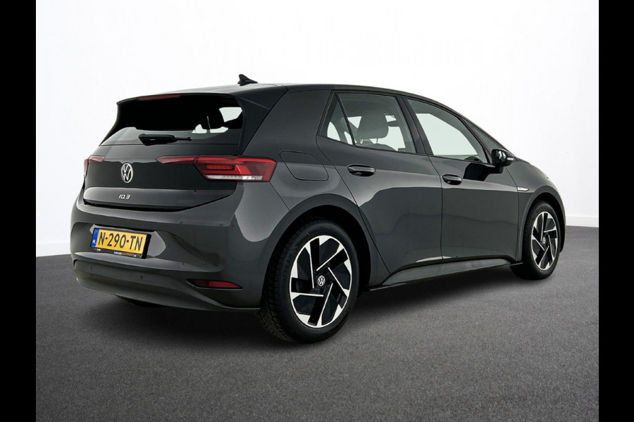 Volkswagen ID.3 Pro 58 kWh Navigatie Apple Carplay/Android Auto Camera Parkeersensoren Adaptive Cruise Control Full LED Matrix Stoel- en stuurverwarming Lichtmetalen velgen Climate Control