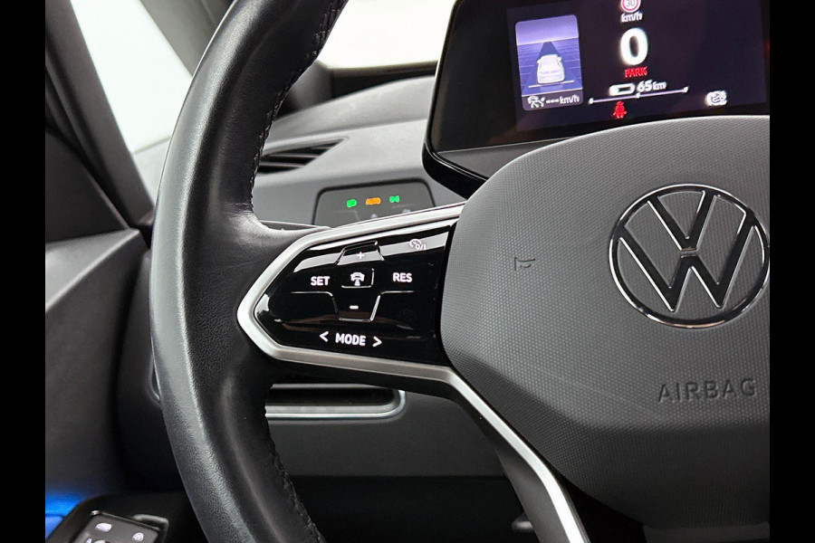 Volkswagen ID.3 Pro 58 kWh Navigatie Apple Carplay/Android Auto Camera Parkeersensoren Adaptive Cruise Control Full LED Matrix Stoel- en stuurverwarming Lichtmetalen velgen Climate Control
