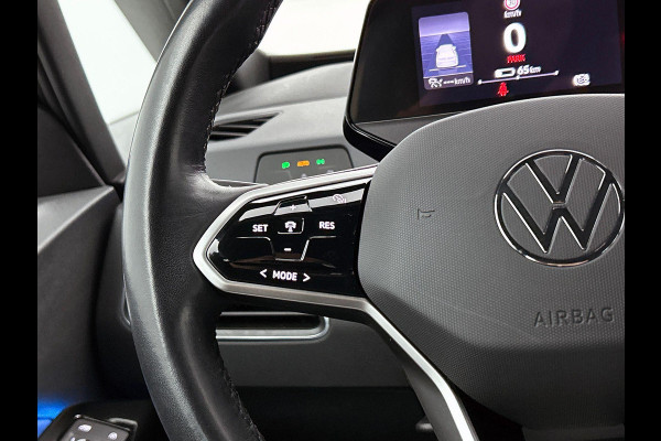 Volkswagen ID.3 Pro 58 kWh Navigatie Apple Carplay/Android Auto Camera Parkeersensoren Adaptive Cruise Control Full LED Matrix Stoel- en stuurverwarming Lichtmetalen velgen Climate Control