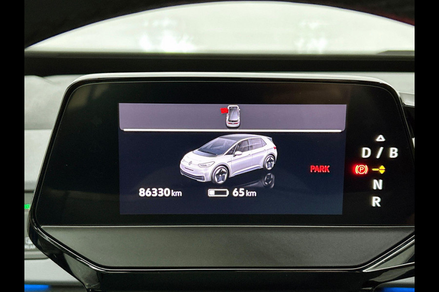Volkswagen ID.3 Pro 58 kWh Navigatie Apple Carplay/Android Auto Camera Parkeersensoren Adaptive Cruise Control Full LED Matrix Stoel- en stuurverwarming Lichtmetalen velgen Climate Control