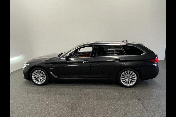 BMW 5 Serie Touring 530e Business Edition Plus 292 PK Aut. Leder Navi Carplay Cruise Control Full LED PDC VA + Camera
