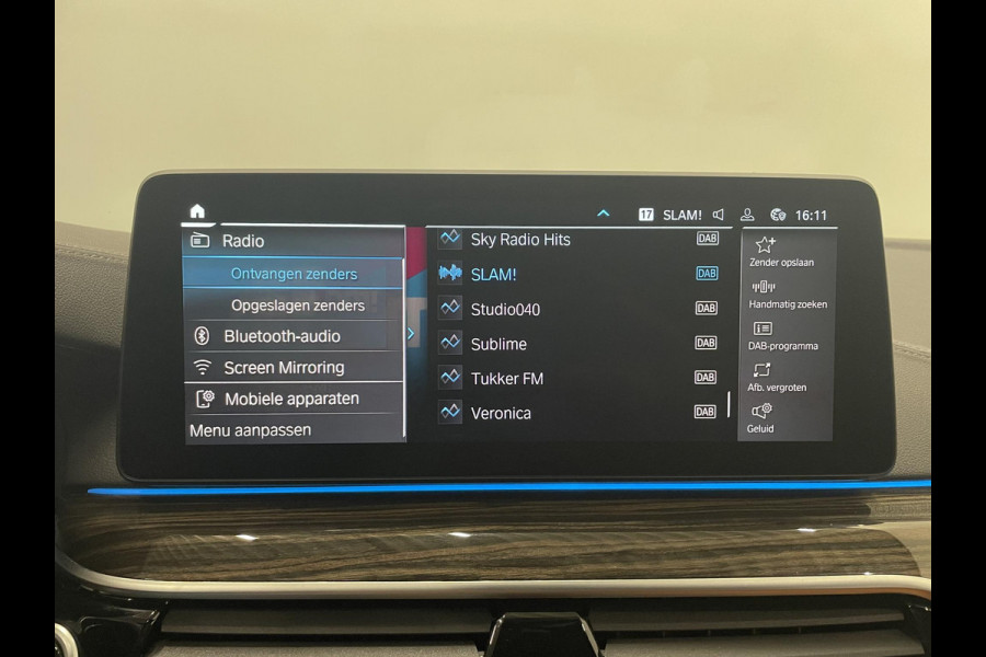 BMW 5 Serie Touring 530e Business Edition Plus 292 PK Aut. Leder Navi Carplay Cruise Control Full LED PDC VA + Camera