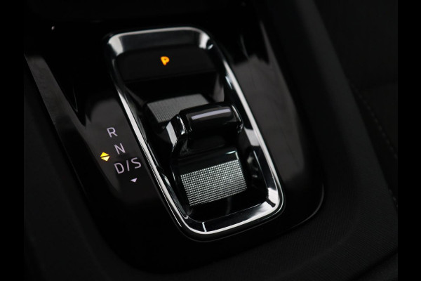 Škoda Octavia 1.4 TSI iV PHEV Business Edition Plus | Stoelverwarming | Trekhaak | Camera | Adaptive cruise | Carplay | Sfeerverlichting | Navigatie | Side Assist | Stuurverwarming | Plug In