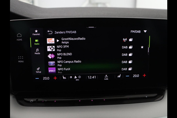 Škoda Octavia 1.4 TSI iV PHEV Business Edition Plus | Stoelverwarming | Trekhaak | Camera | Adaptive cruise | Carplay | Sfeerverlichting | Navigatie | Side Assist | Stuurverwarming | Plug In