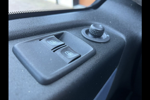 Opel Vivaro 1.6 CDTI E6 Edition 3 zits BPM Vrij! Lease €216 p/m, Inrichting, Airco, Camera, PDC, Cruise controle, Onderhoudshistorie aanwezig