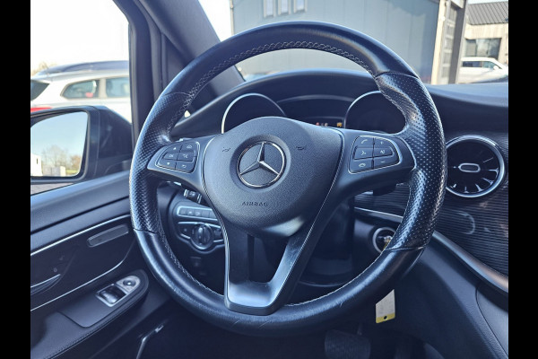 Mercedes-Benz V-Klasse 300d 4-MATIC Extra Lang DC Avantgarde | LED | ACC | Leder | Stoelverwarming | Burmester | App-connect | Trekhaak | LMV 19" | 360 Camera | Lane Assist | Schuifdeuren elektrisch |