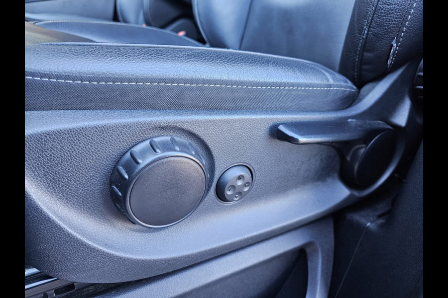 Mercedes-Benz V-Klasse 300d 4-MATIC Extra Lang DC Avantgarde | LED | ACC | Leder | Stoelverwarming | Burmester | App-connect | Trekhaak | LMV 19" | 360 Camera | Lane Assist | Schuifdeuren elektrisch |
