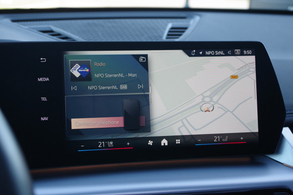 BMW X1 sDrive20i 170 PK M-Sport, Panoramadak, Adap. Cruise Control, Kuipstoelen, LED