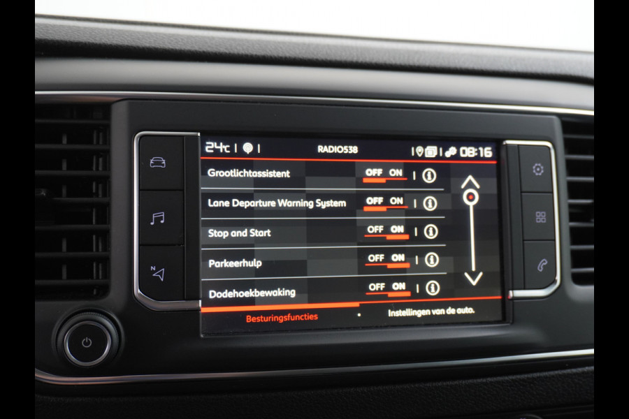 Citroën Jumpy 2.0D 145pk XL L3H1 3-Persoons Navi Apple Carplay Android Auto Cruise Pdc 2X Schuifdeur Cruise DAB+ Bordherkenning WiFi Citroen Connect Regen/Lichtsensor Dodehoeksensor SpoorAssist Voorruit+Wisserverwarmd 1e Eigenaar Euro 6 370Nm koppel