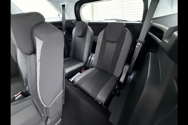 Peugeot 5008 T 131PK AUT-8 7-Pers. Navi 360°Camera Ecc Apple Carplay Android Auto Cruise Control Pdc Blue Executive Avantage Privacy Glas Lmv Isofix Led Regen-Lichtsensor Verkeersbord detectie Dealeronderhouden Origineel Nederlandse Auto 7 Zitter