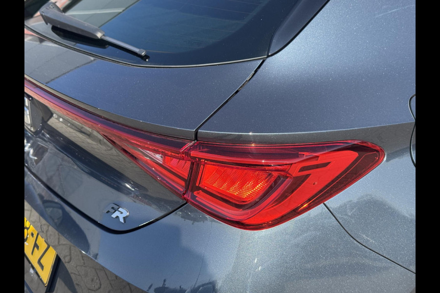 Seat Leon Sportstourer 1.0 TSI FR Business Intense NL-AUTO | CAMERA | STOEL/STUUR VERWARMING