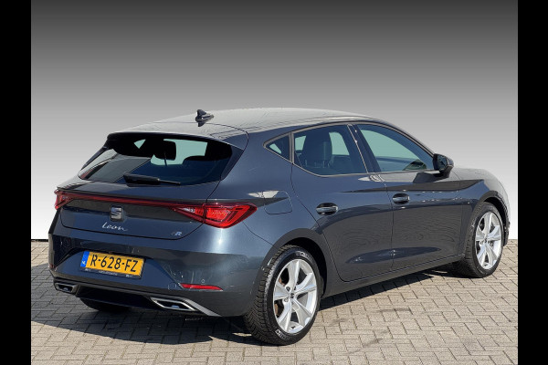 Seat Leon Sportstourer 1.0 TSI FR Business Intense NL-AUTO | CAMERA | STOEL/STUUR VERWARMING