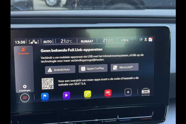 Seat Leon Sportstourer 1.0 TSI FR Business Intense NL-AUTO | CAMERA | STOEL/STUUR VERWARMING