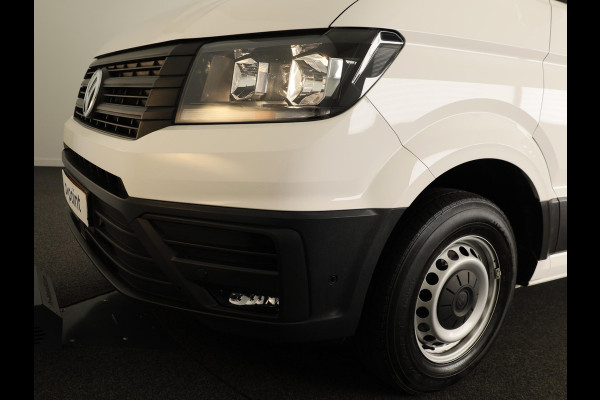 Volkswagen Crafter 35 2.0 TDI L3H3 Highline EURO VI 140 pk Automaat | Verlengde garantie | Navigatie | Parkeersensoren | Achteruitrijcamera | Cruise control |