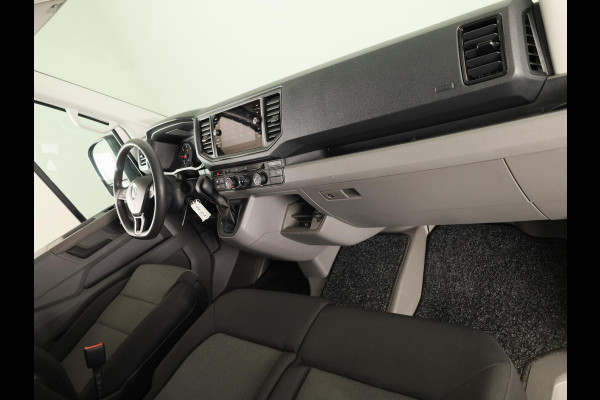 Volkswagen Crafter 35 2.0 TDI L3H3 Highline EURO VI 140 pk Automaat | Verlengde garantie | Navigatie | Parkeersensoren | Achteruitrijcamera | Cruise control |