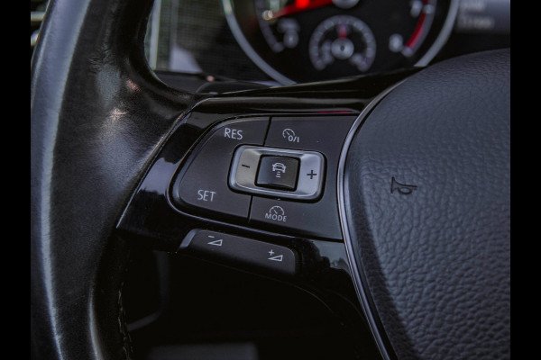 Volkswagen Golf Sportsvan 1.5 TSI ACT Highline Edition 1jr Garantie|Pano|Cruise|Trekhaak|Stoel-en Stuurverwarming|Navi|Camera