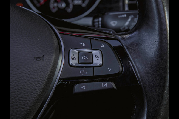 Volkswagen Golf Sportsvan 1.5 TSI ACT Highline Edition 1jr Garantie|Pano|Cruise|Trekhaak|Stoel-en Stuurverwarming|Navi|Camera