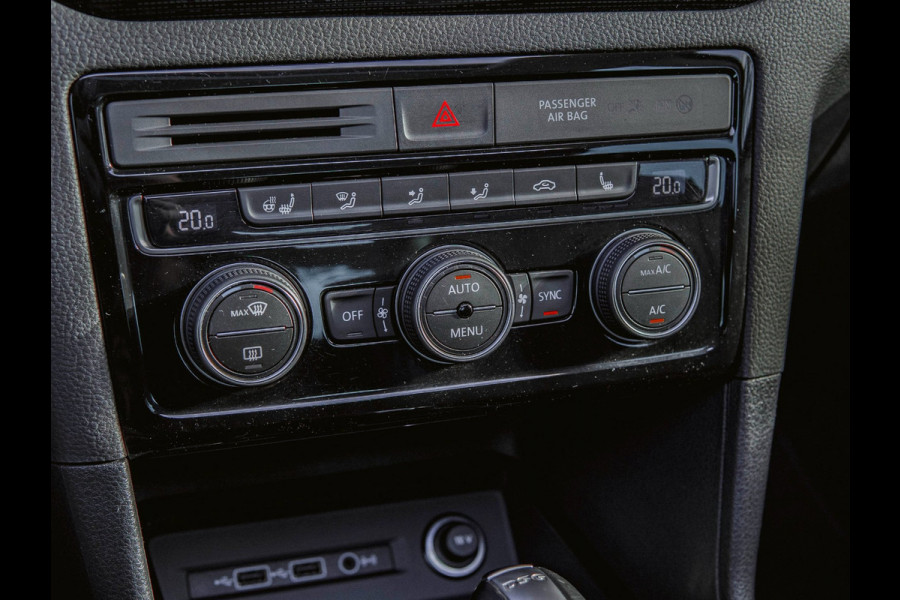 Volkswagen Golf Sportsvan 1.5 TSI ACT Highline Edition 1jr Garantie|Pano|Cruise|Trekhaak|Stoel-en Stuurverwarming|Navi|Camera