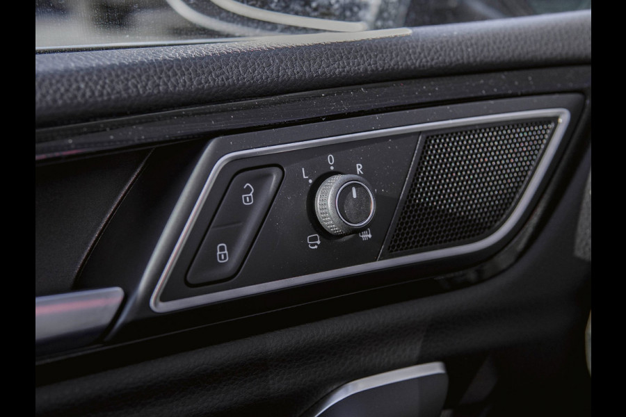 Volkswagen Golf Sportsvan 1.5 TSI ACT Highline Edition 1jr Garantie|Pano|Cruise|Trekhaak|Stoel-en Stuurverwarming|Navi|Camera