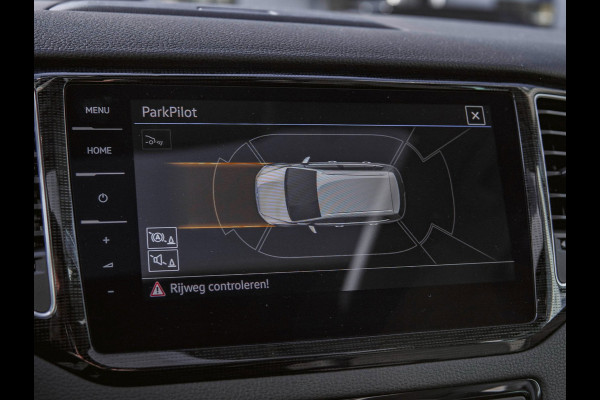 Volkswagen Golf Sportsvan 1.5 TSI ACT Highline Edition 1jr Garantie|Pano|Cruise|Trekhaak|Stoel-en Stuurverwarming|Navi|Camera