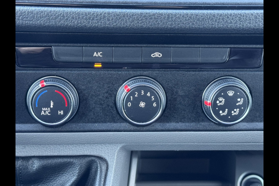 Volkswagen Crafter 2.0 TDI L3H3 Comfortline EURO 6 Fabrieksgarantie 2-2028 Airco Cruise Navi Voorruitverwarming Sensoren v/a
