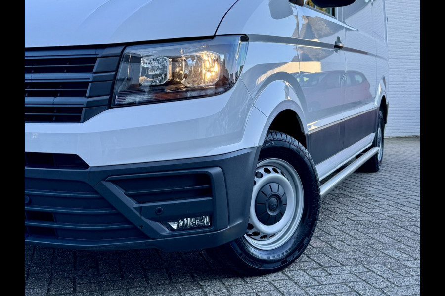 Volkswagen Crafter 2.0 TDI L3H3 Comfortline EURO 6 Fabrieksgarantie 2-2028 Airco Cruise Navi Voorruitverwarming Sensoren v/a