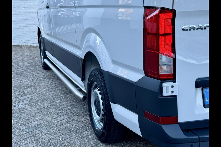 Volkswagen Crafter 2.0 TDI L3H3 Comfortline EURO 6 Fabrieksgarantie 2-2028 Airco Cruise Navi Voorruitverwarming Sensoren v/a